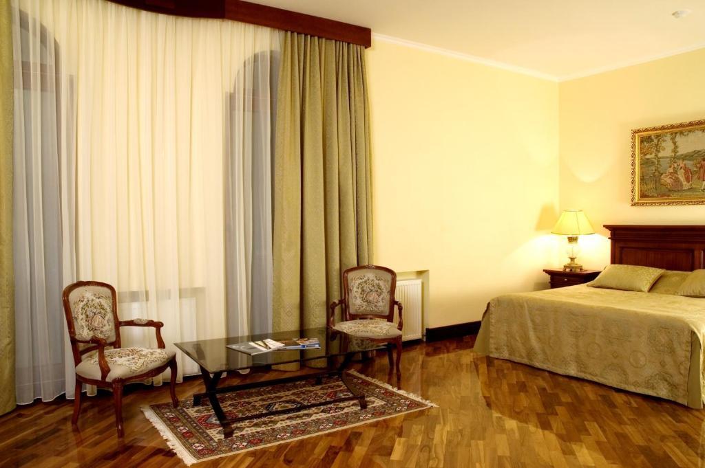 Optima Collection Dnipro Hotel Room photo